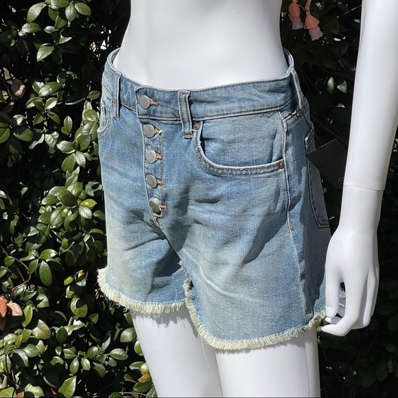 💋NWT JOE’S High Waist Button Fly Raw Hem Denim Shorts - Picture 11 of 13